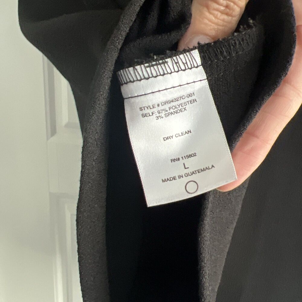 Lush Hailey Crepe Dress Shift V-Neck Short Sleeve Black Curved Hem Large - Picture 7 of 7